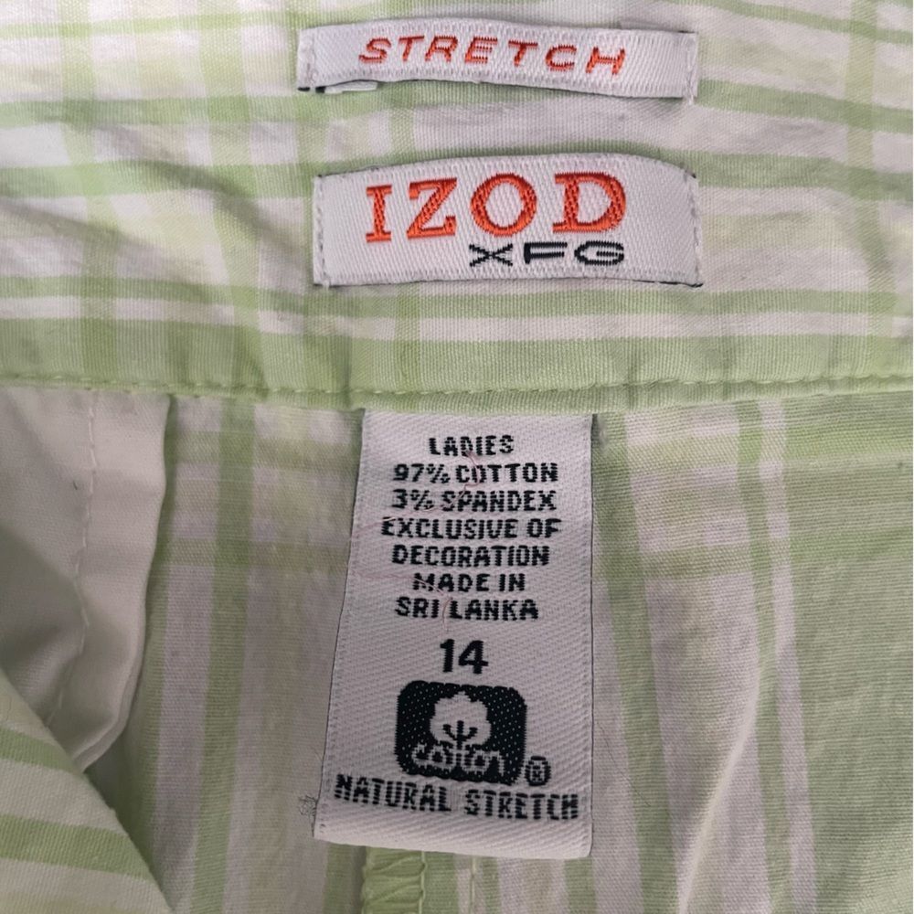 Izod XFG Women’s Size 14 Light Green Plaid 10.5” Inseam Golf Shorts - Picture 9 of 10